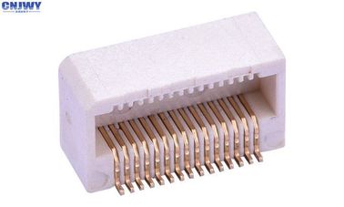 Horyzontalny 30PIN PCB Board To Board Connector Siedzenie główne Wysokość 5,0MM